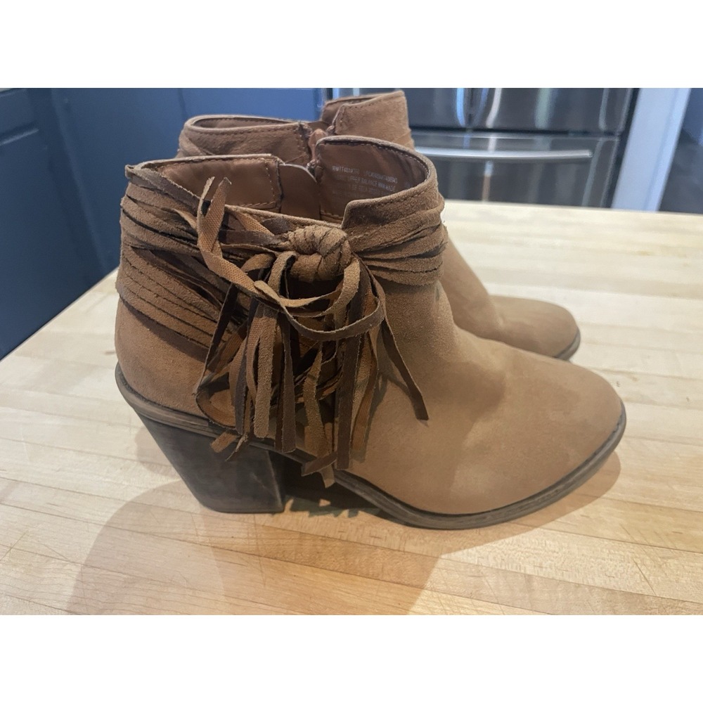 Time and Tru Fringe Camel Tan Faux Suede Ankle Boot Side Zippers 9 Boho Festival